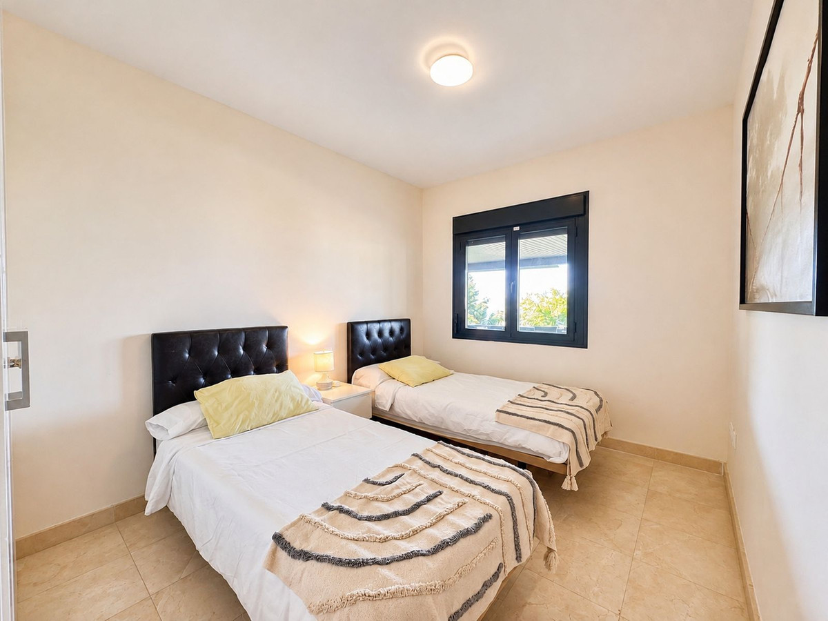 Middle Floor Apartment bilde 11