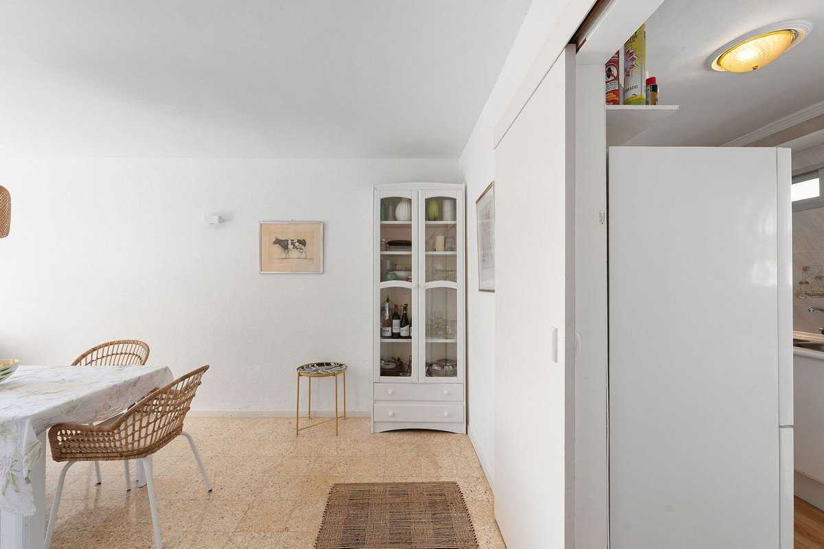 Middle Floor Apartment bilde 8