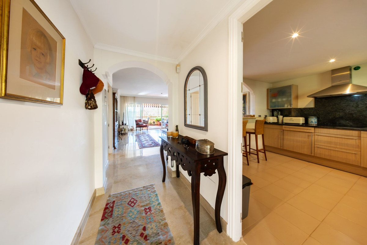 Middle Floor Apartment bilde 30