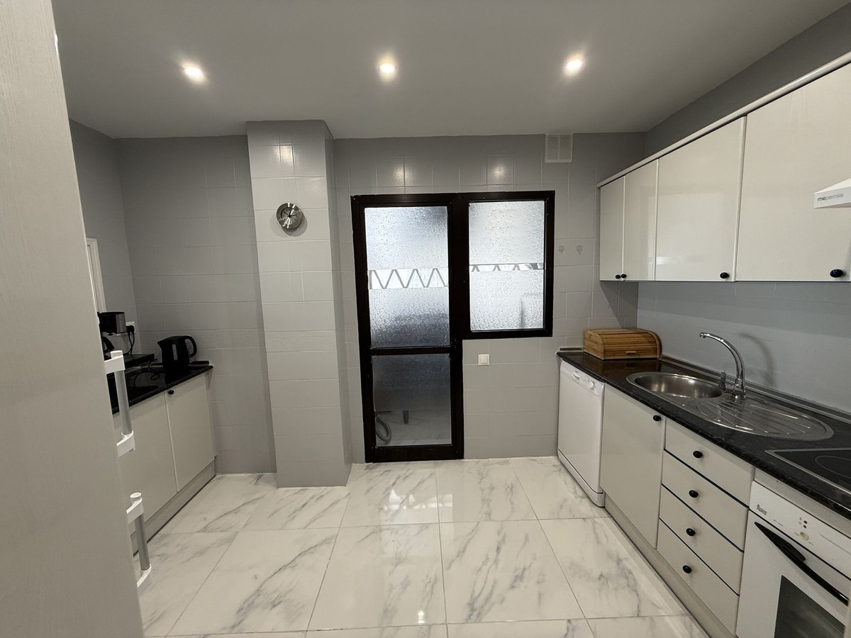 Middle Floor Apartment bilde 9