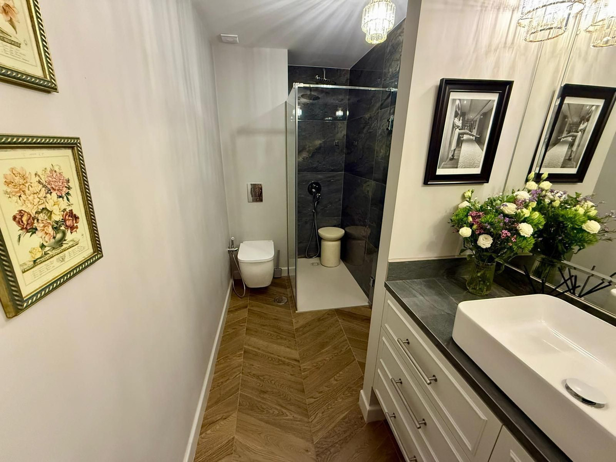 Middle Floor Apartment bilde 22