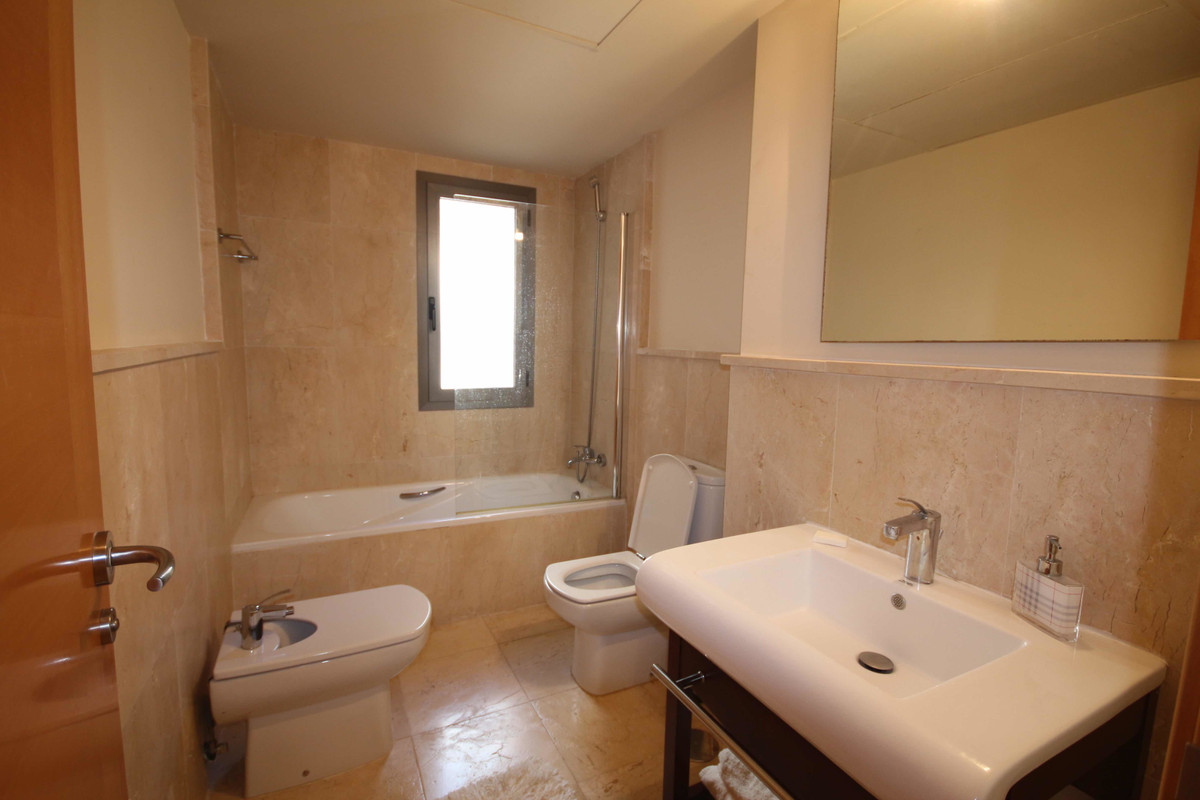 Middle Floor Apartment bilde 7