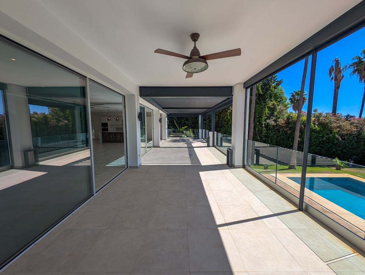 Detached Villa bilde 30