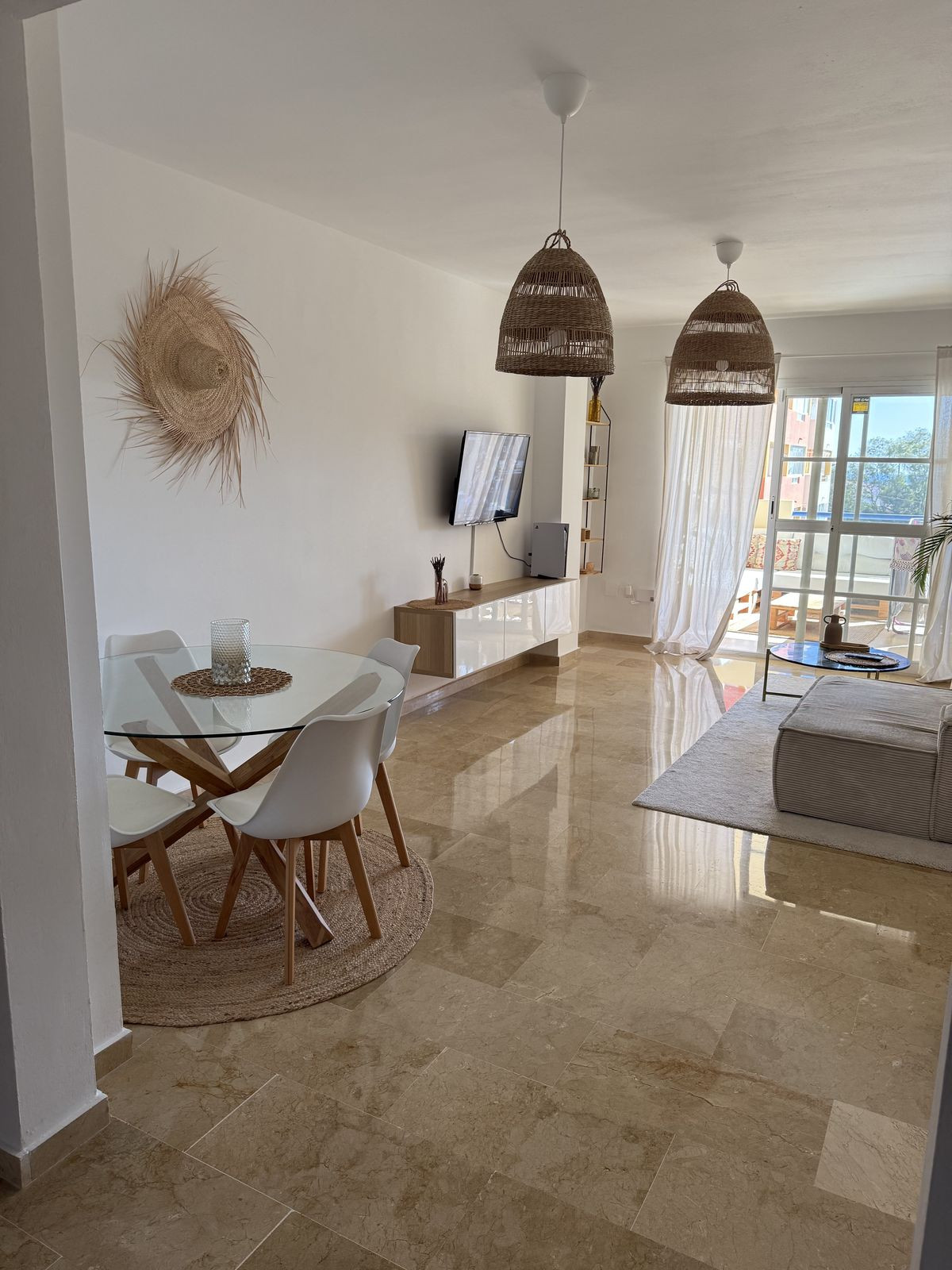 Middle Floor Apartment bilde 2