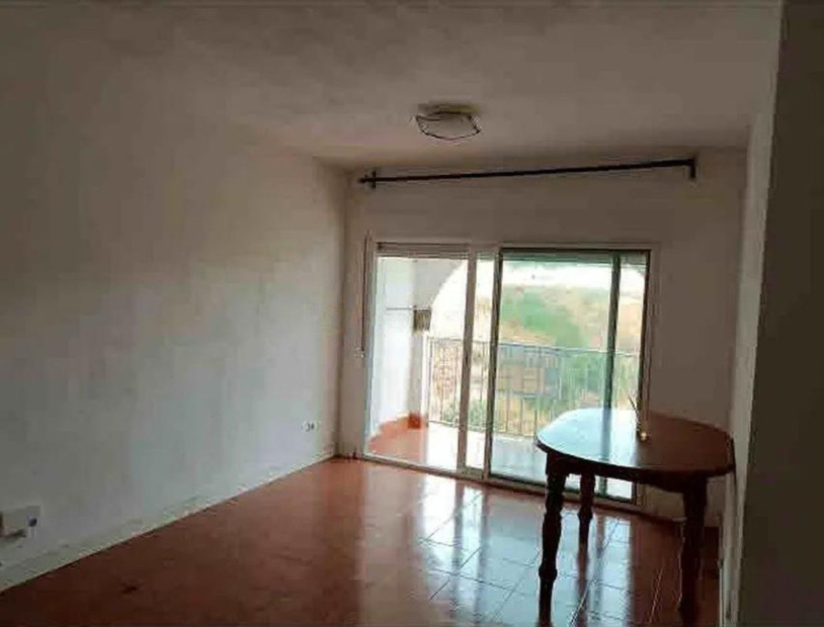 Middle Floor Apartment bilde 3