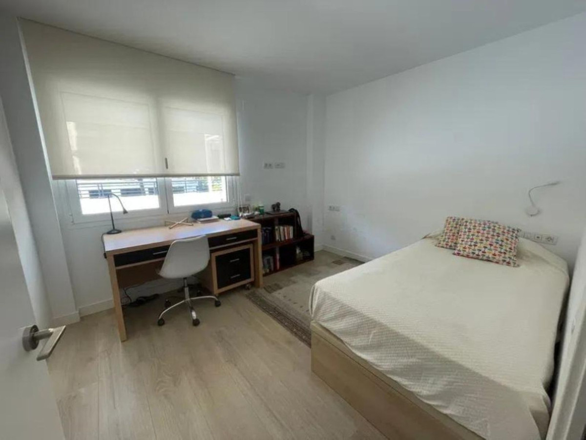Middle Floor Apartment bilde 4