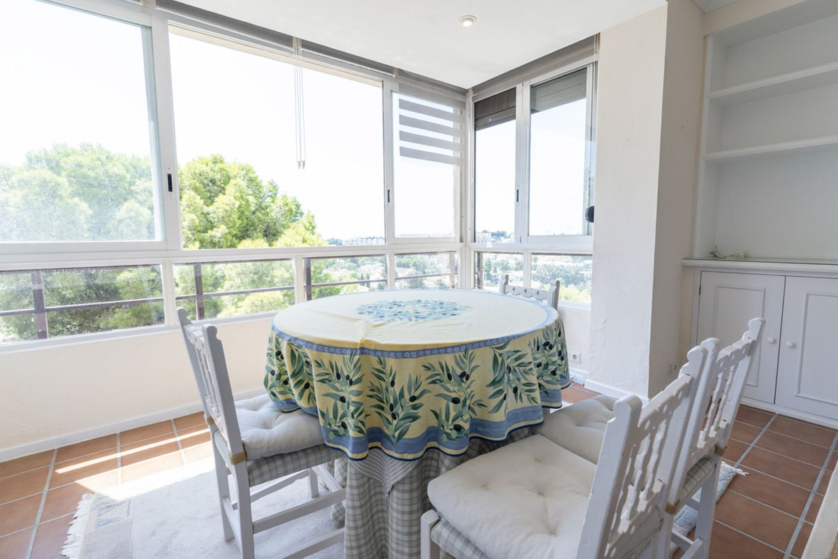 Middle Floor Apartment bilde 3
