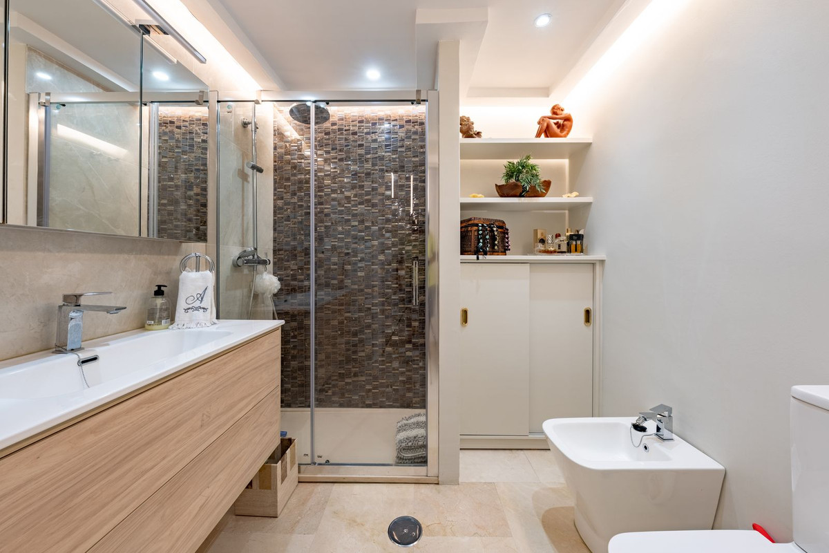 Middle Floor Apartment bilde 9