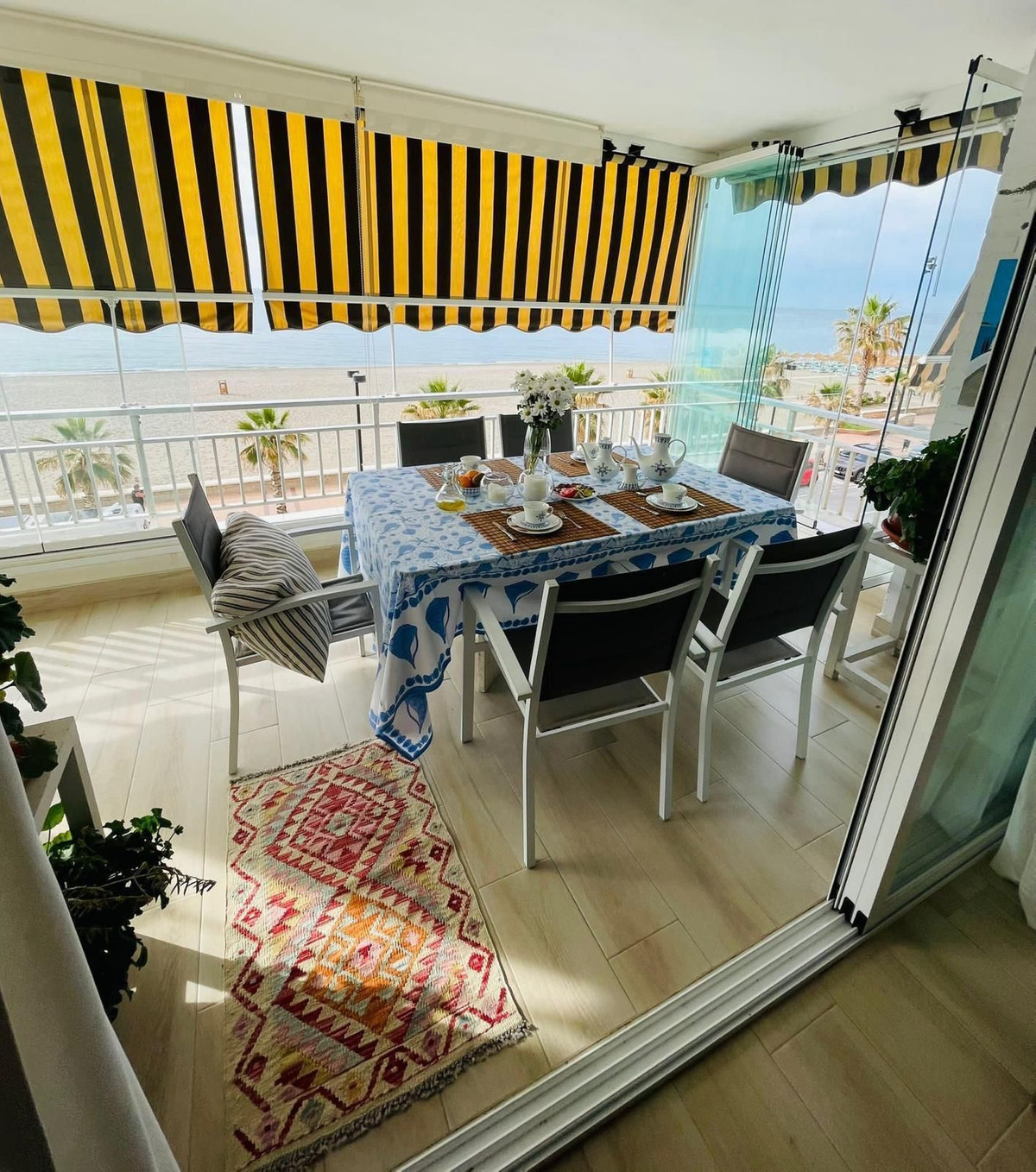 Middle Floor Apartment bilde 2