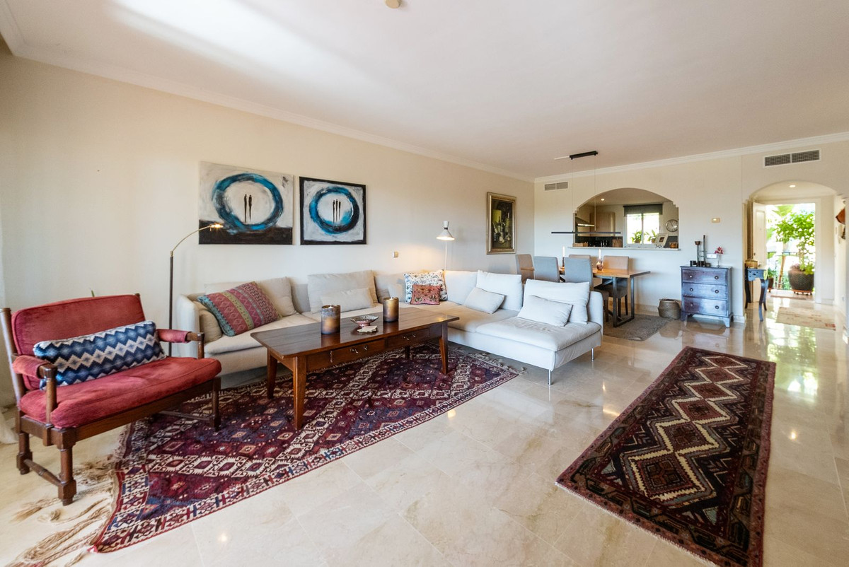 Middle Floor Apartment bilde 8