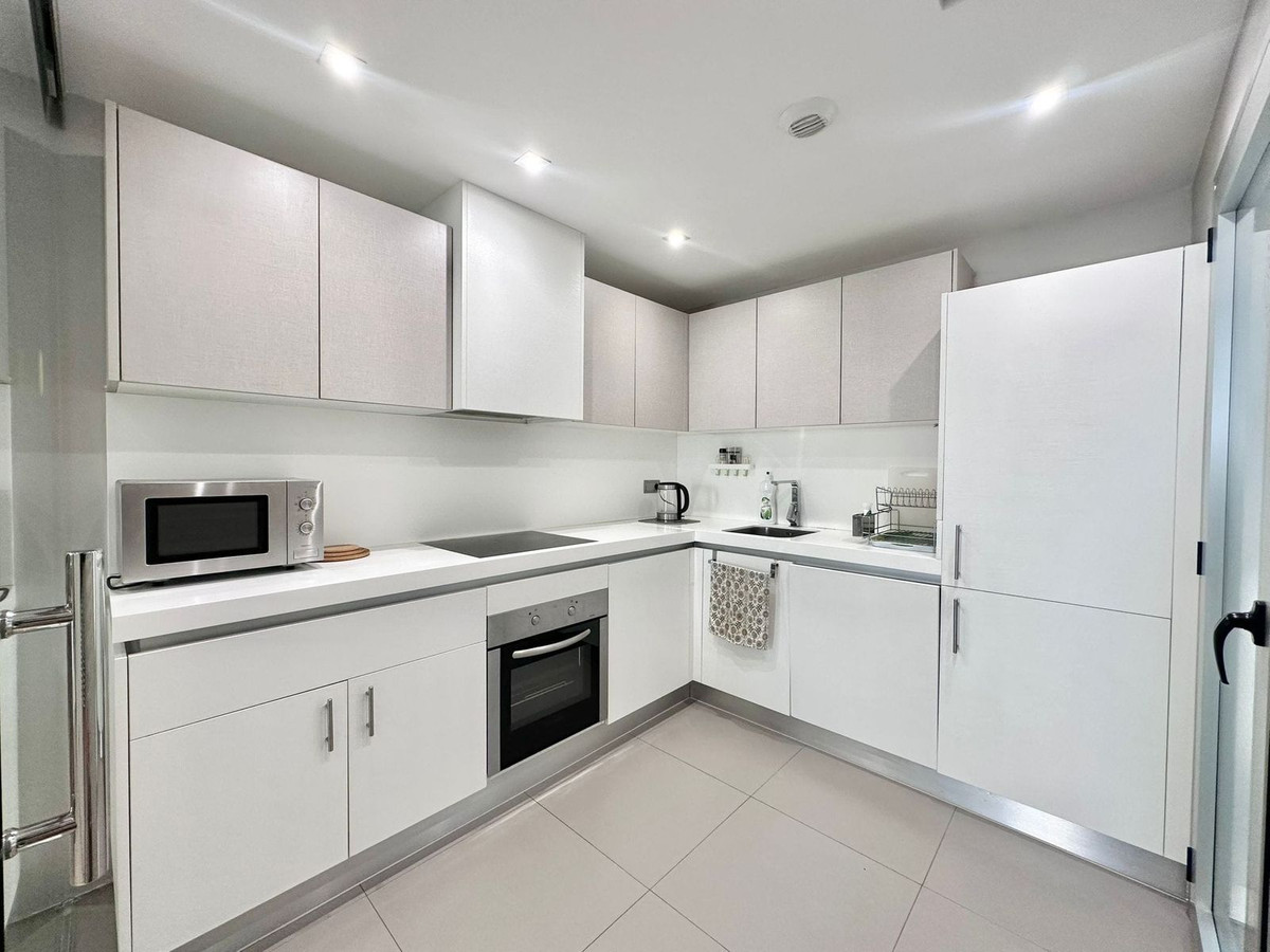 Middle Floor Apartment bilde 16