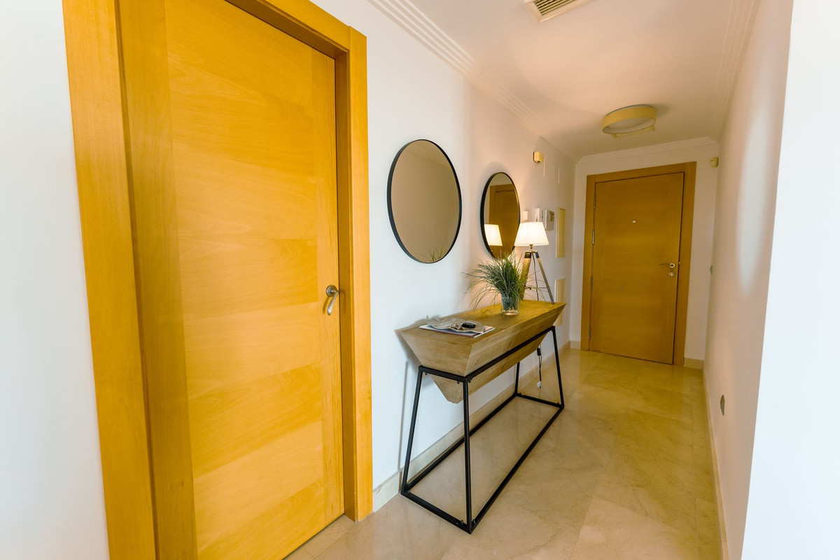 Middle Floor Apartment bilde 12