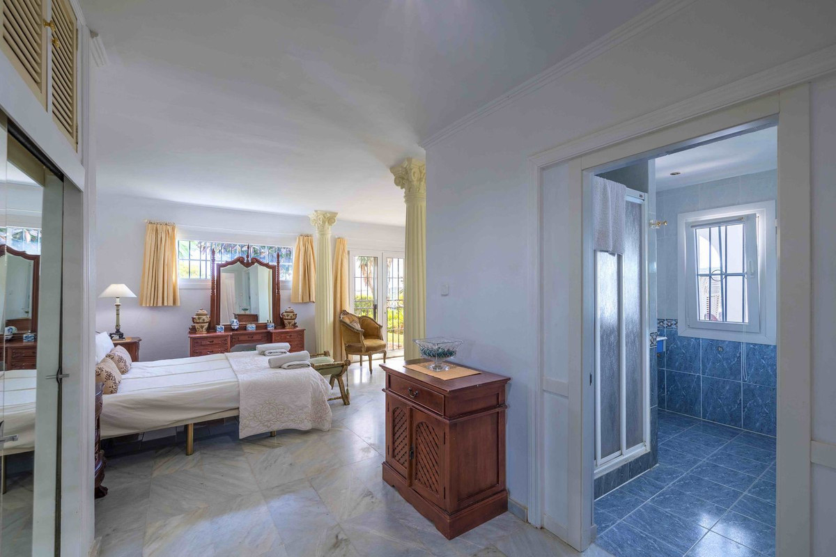 Detached Villa bilde 30
