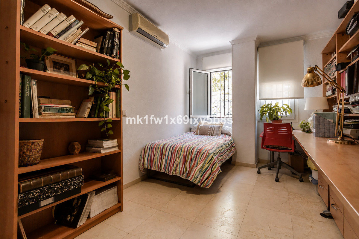 Middle Floor Apartment bilde 27