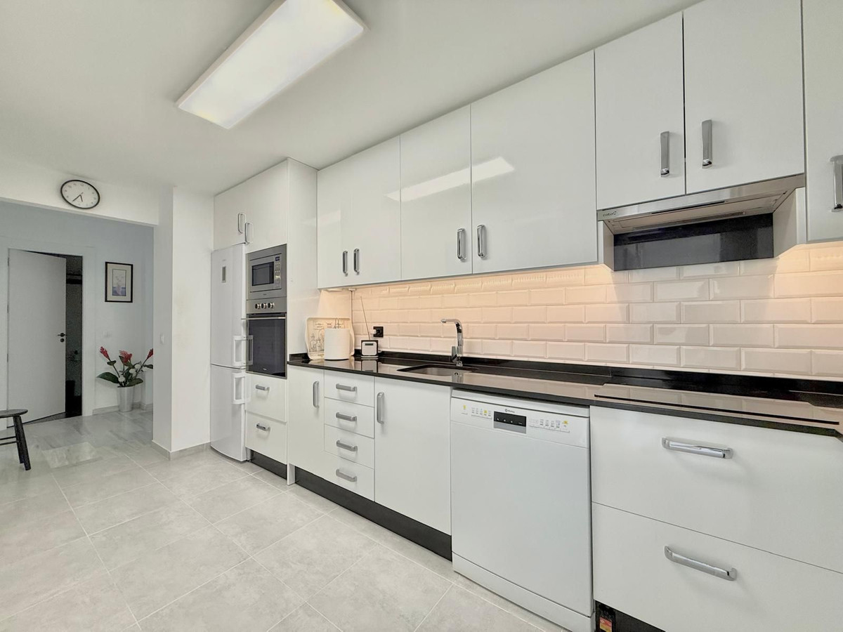 Middle Floor Apartment bilde 7
