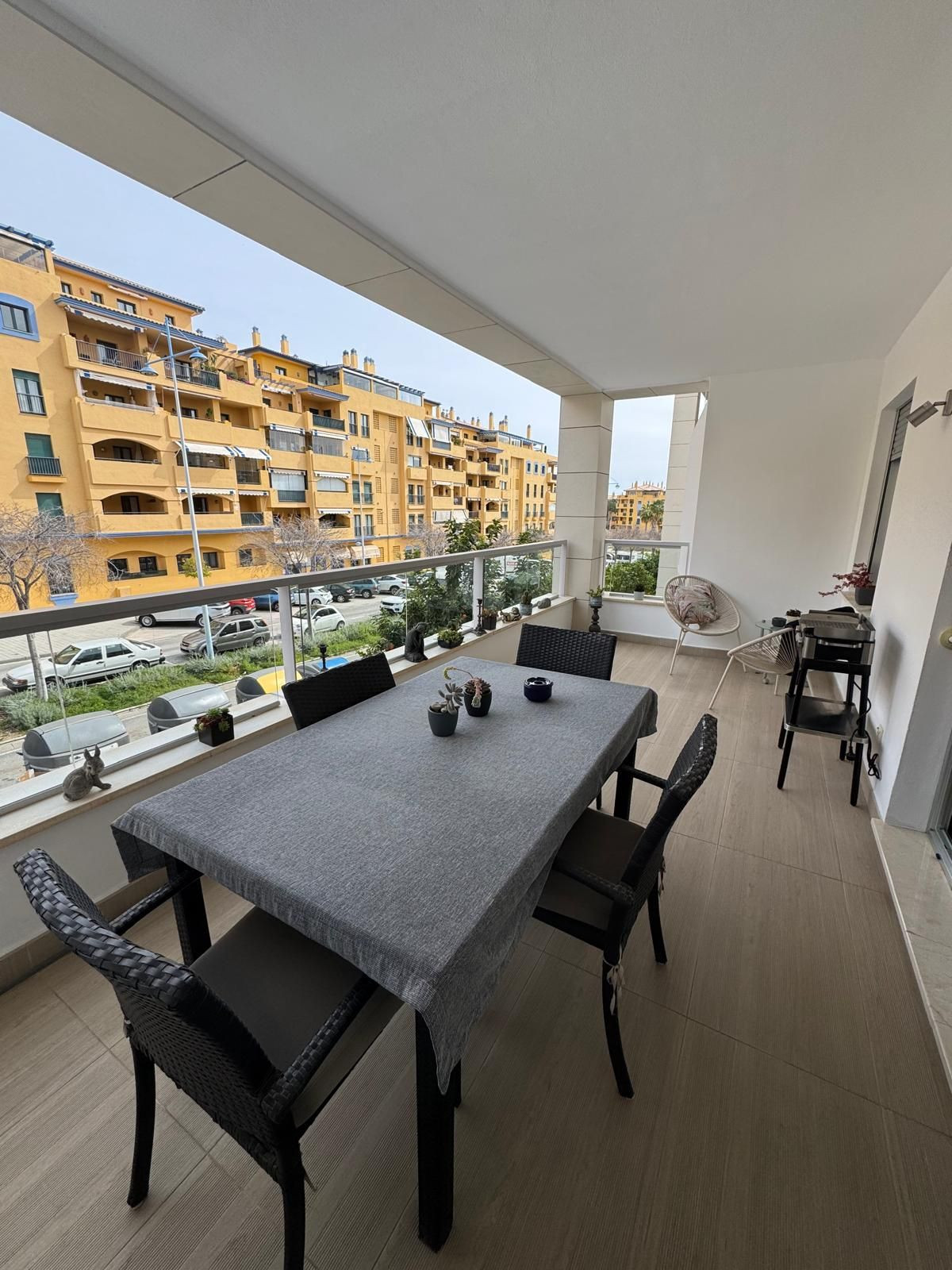 Middle Floor Apartment bilde 1