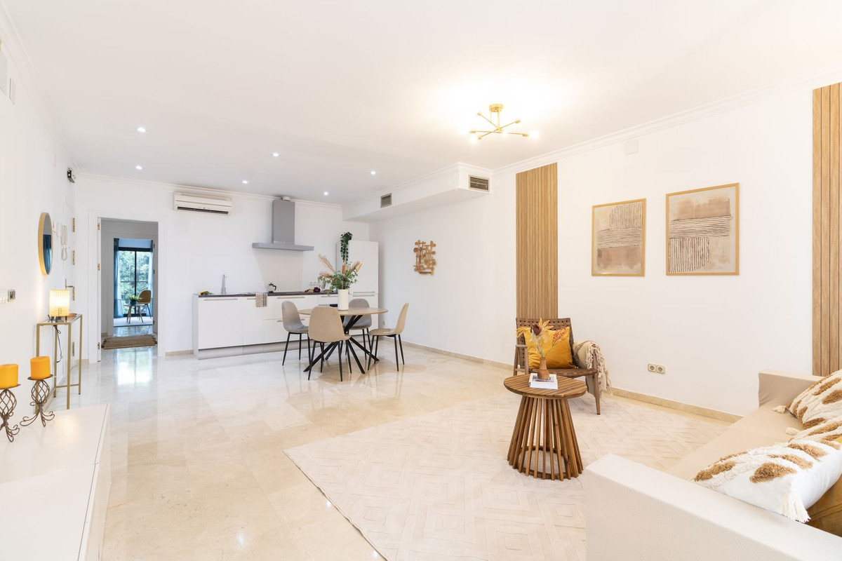 Middle Floor Apartment bilde 2