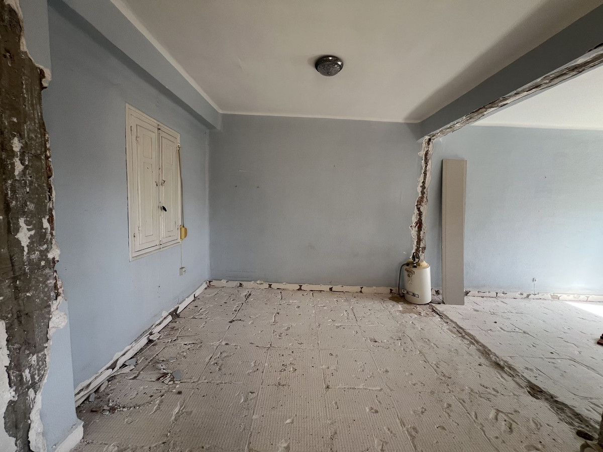 Middle Floor Apartment bilde 12