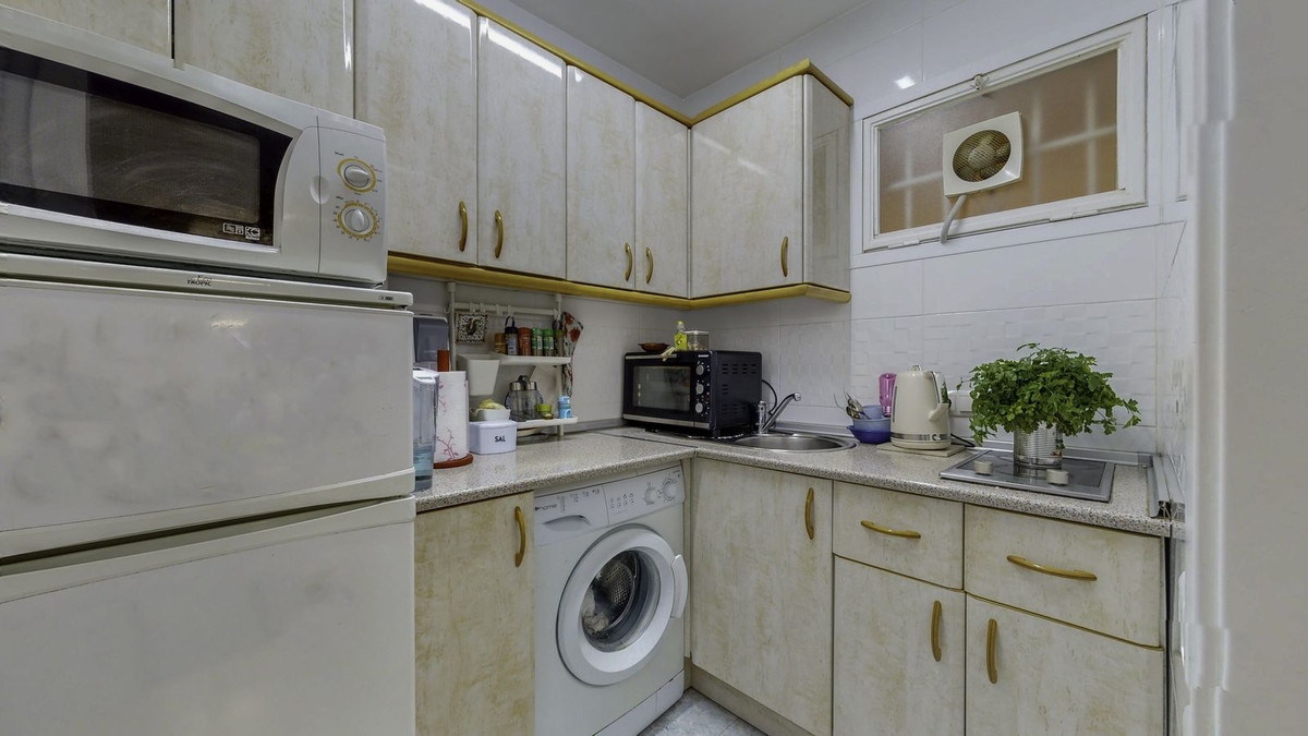 Middle Floor Apartment bilde 4