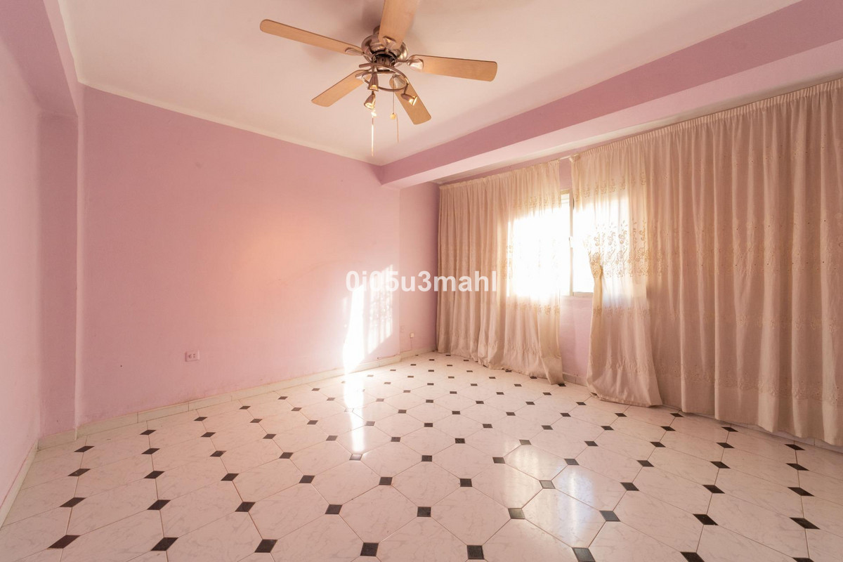 Middle Floor Apartment bilde 25