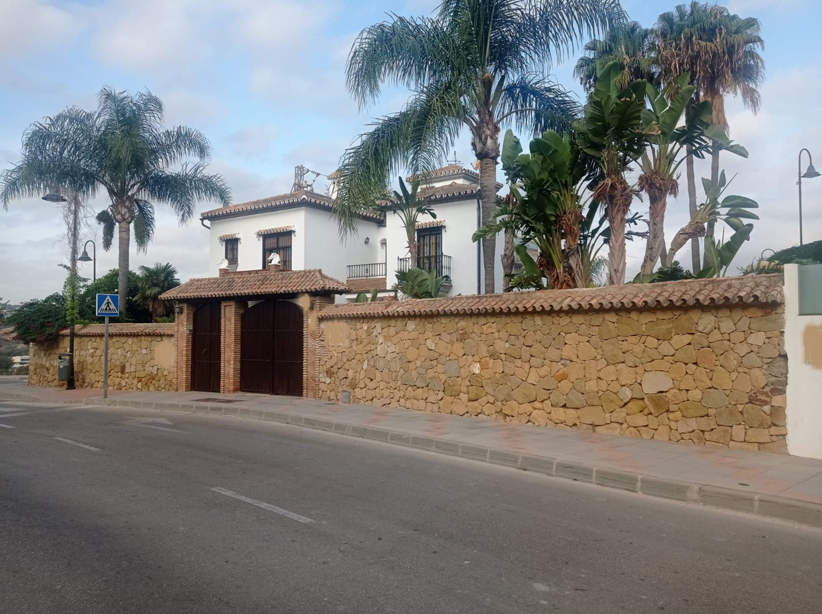 Detached Villa bilde 1