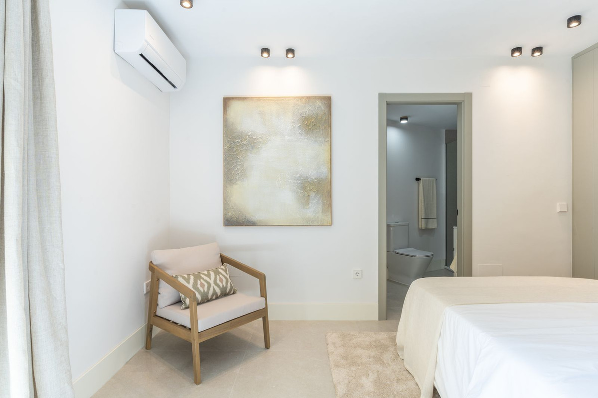 Middle Floor Apartment bilde 18