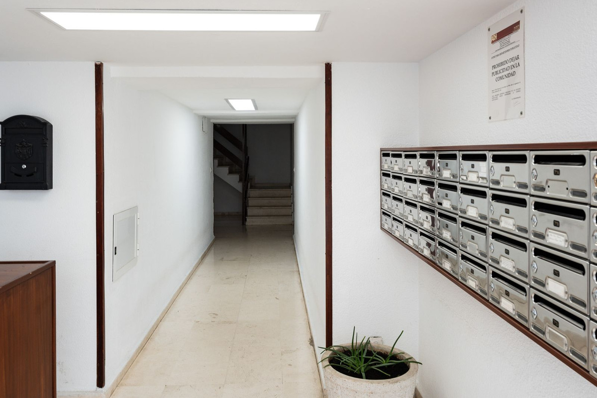 Middle Floor Apartment bilde 15