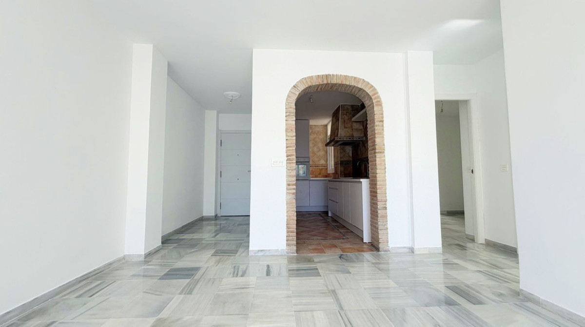 Middle Floor Apartment bilde 11