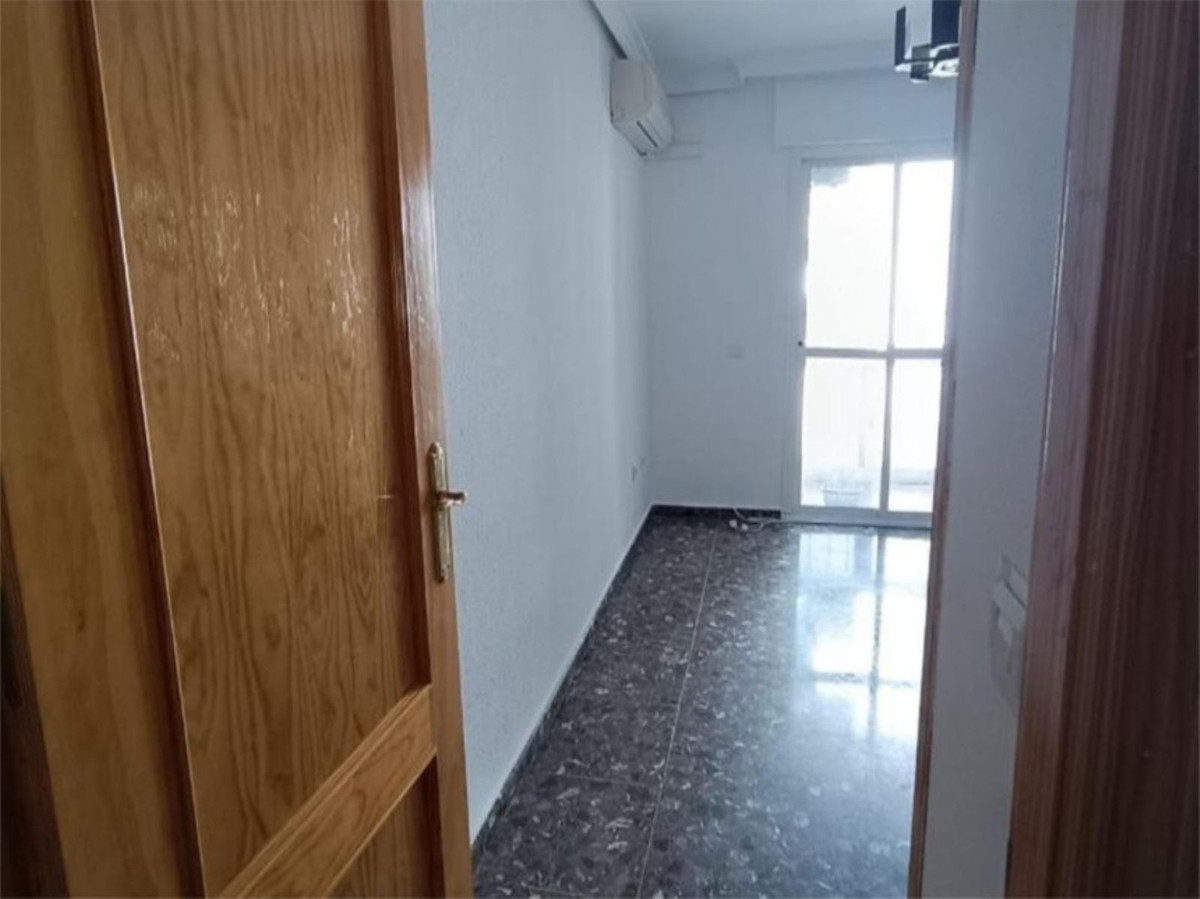 Middle Floor Apartment bilde 11