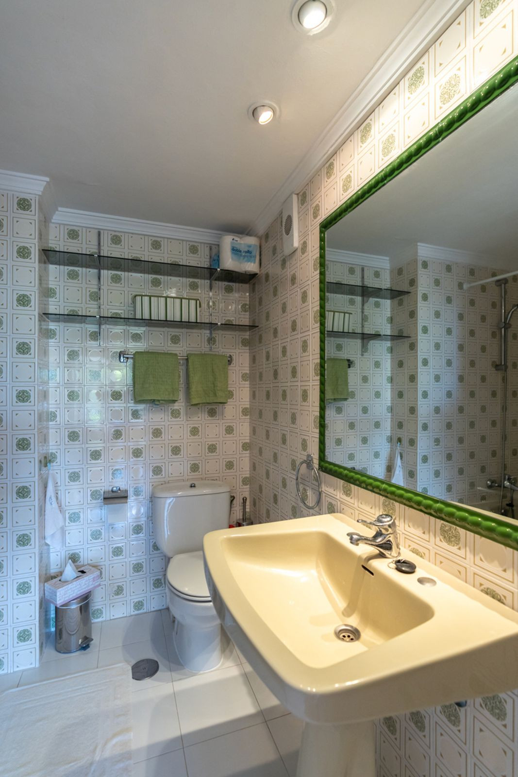 Middle Floor Apartment bilde 14