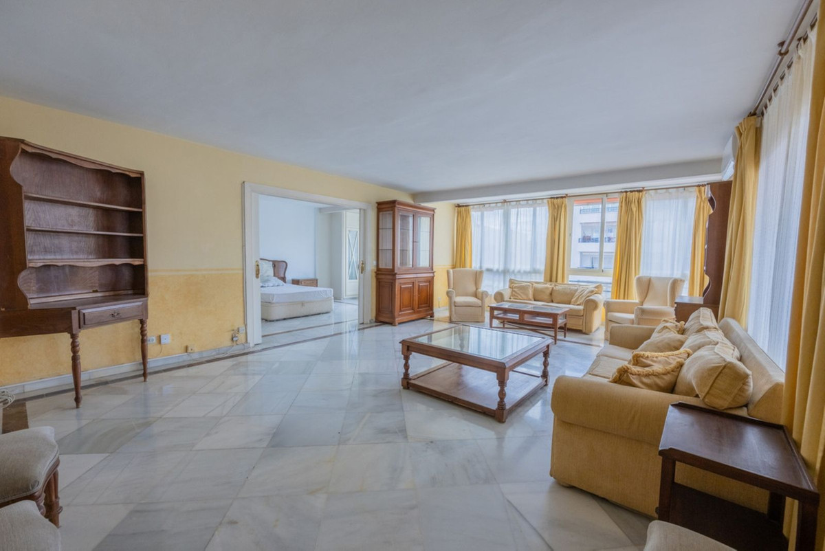 Middle Floor Apartment bilde 7