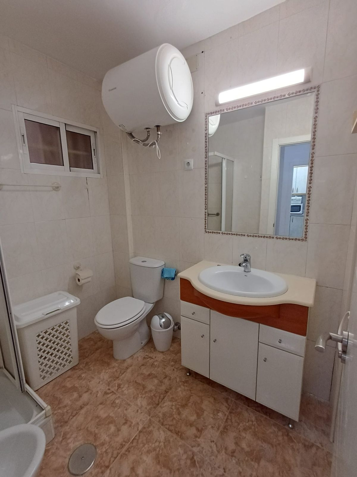 Middle Floor Apartment bilde 3