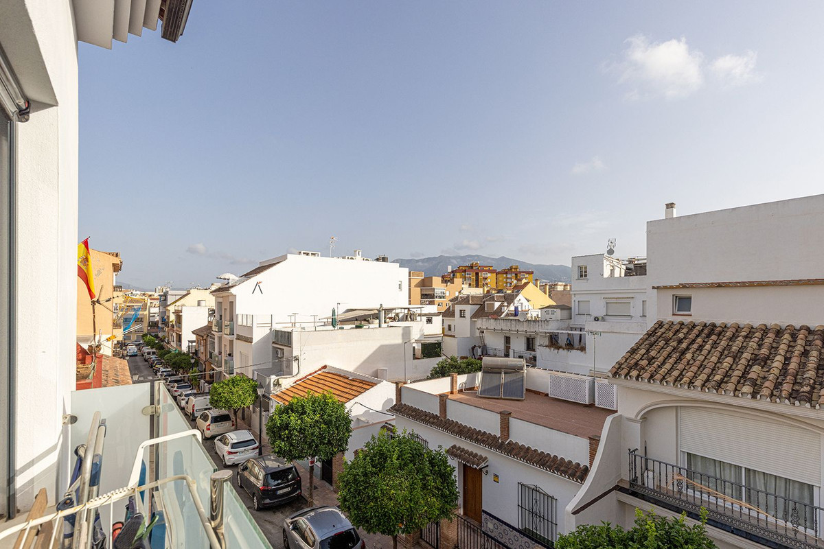 Middle Floor Apartment bilde 13