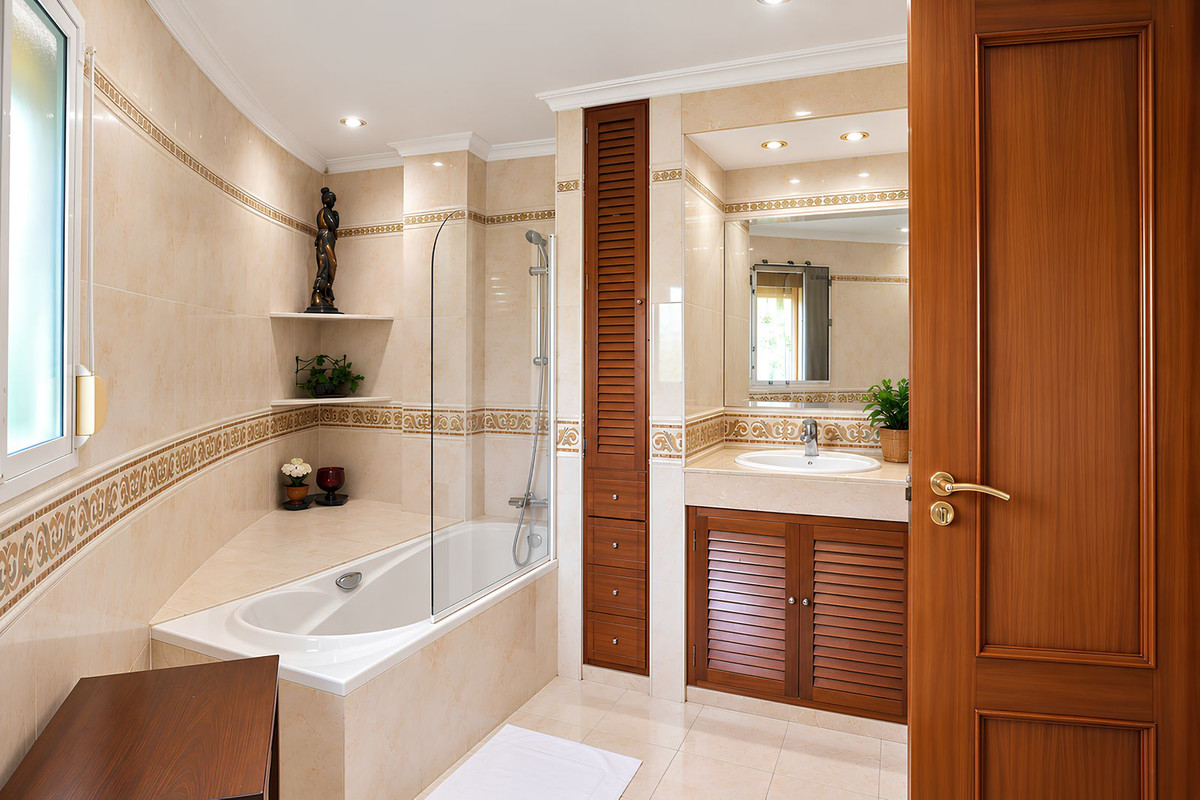 Middle Floor Apartment bilde 26