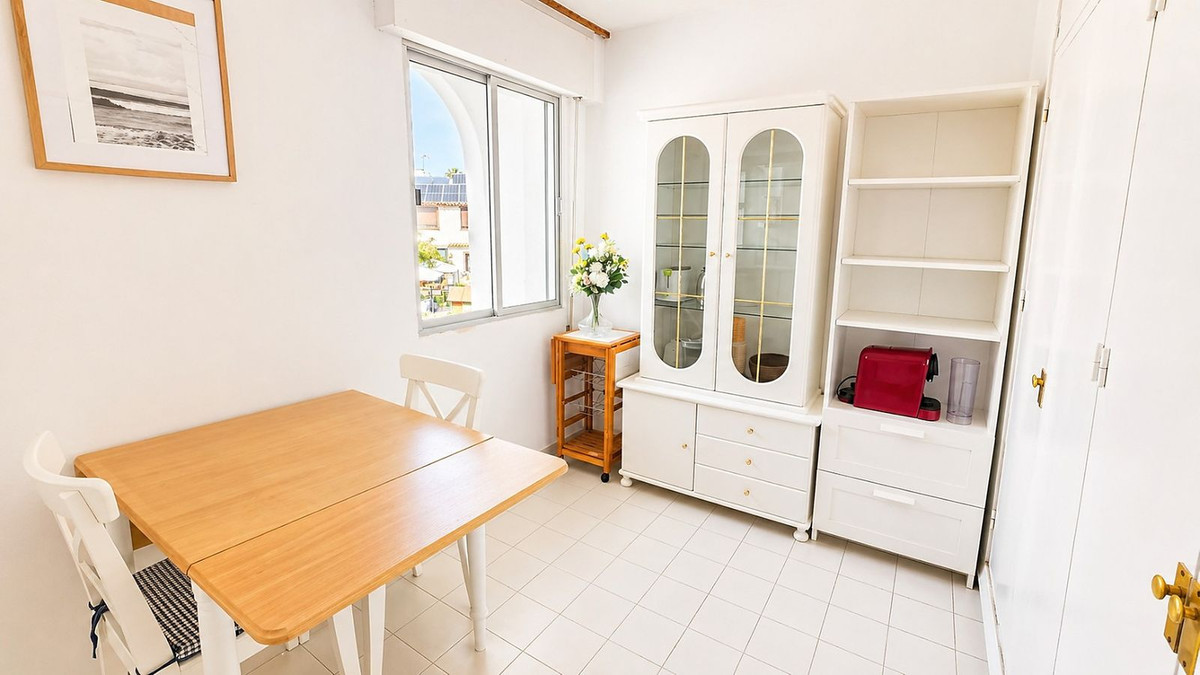 Middle Floor Apartment bilde 31