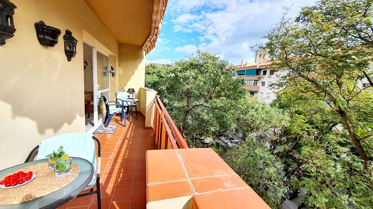 Middle Floor Apartment bilde 24