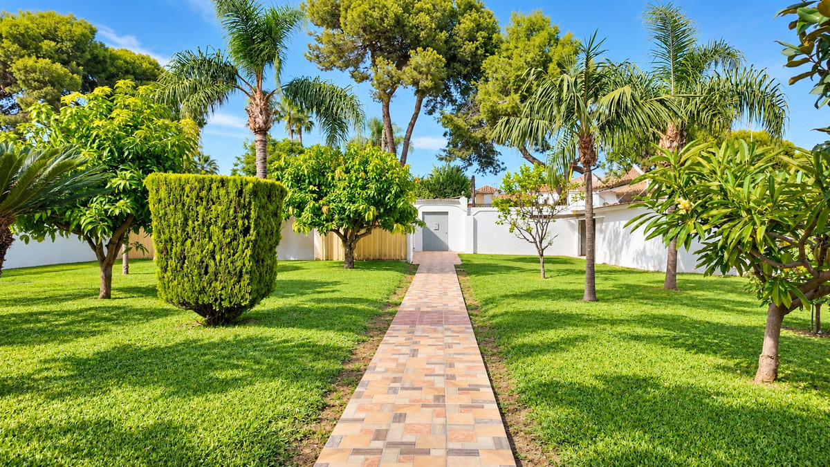 Detached Villa bilde 2