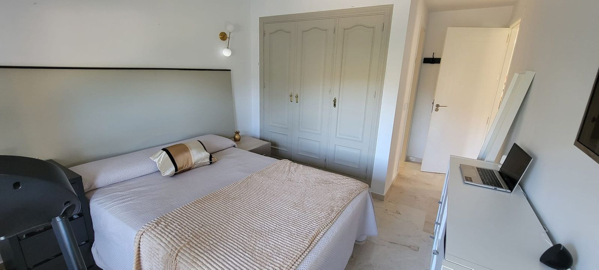 Middle Floor Apartment bilde 11