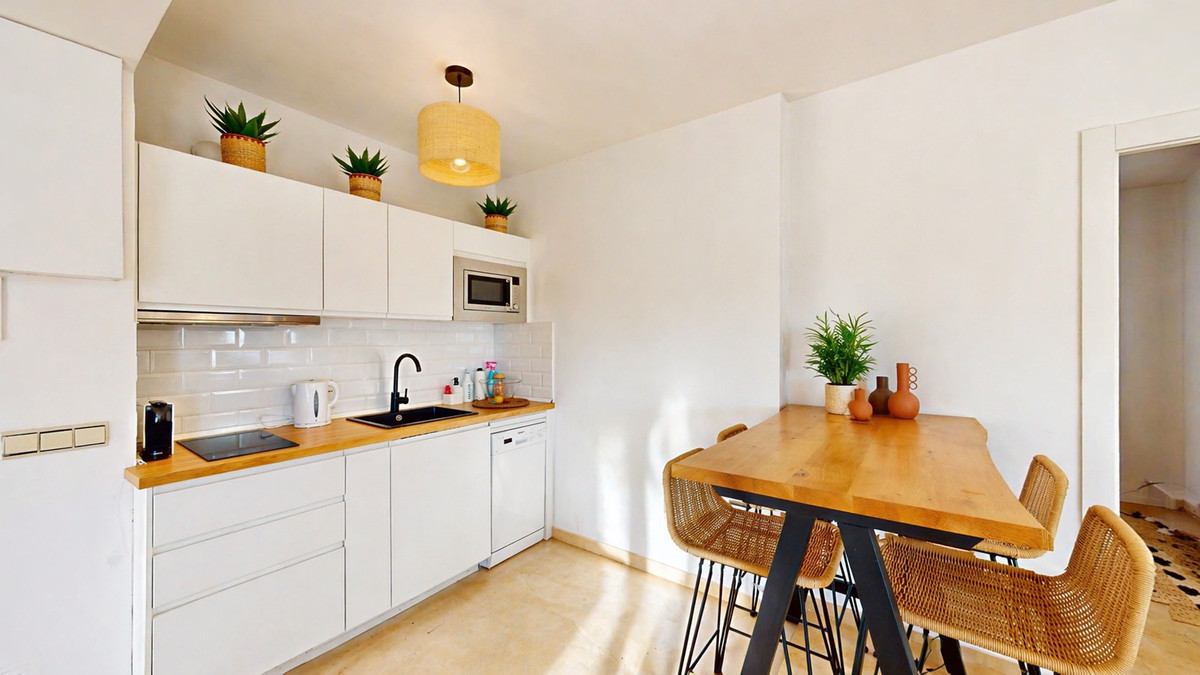 Middle Floor Apartment bilde 2