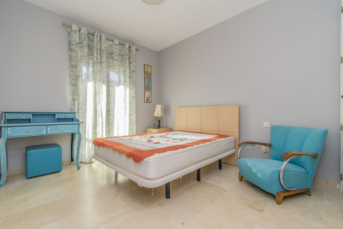 Middle Floor Apartment bilde 9