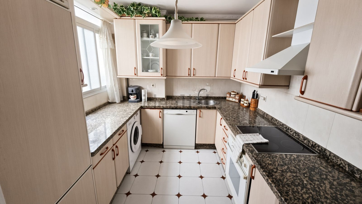 Middle Floor Apartment bilde 14