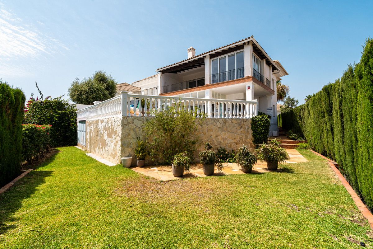 Detached Villa bilde 35