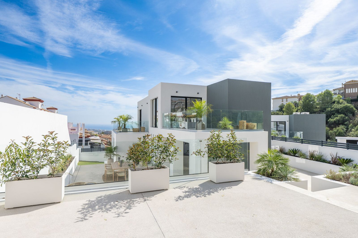 Detached Villa bilde 2