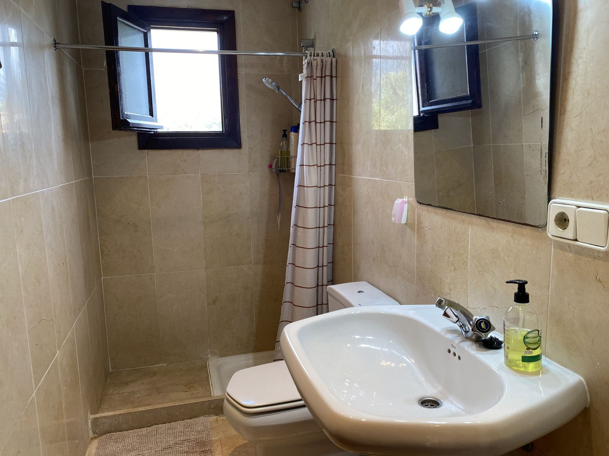 Middle Floor Apartment bilde 9