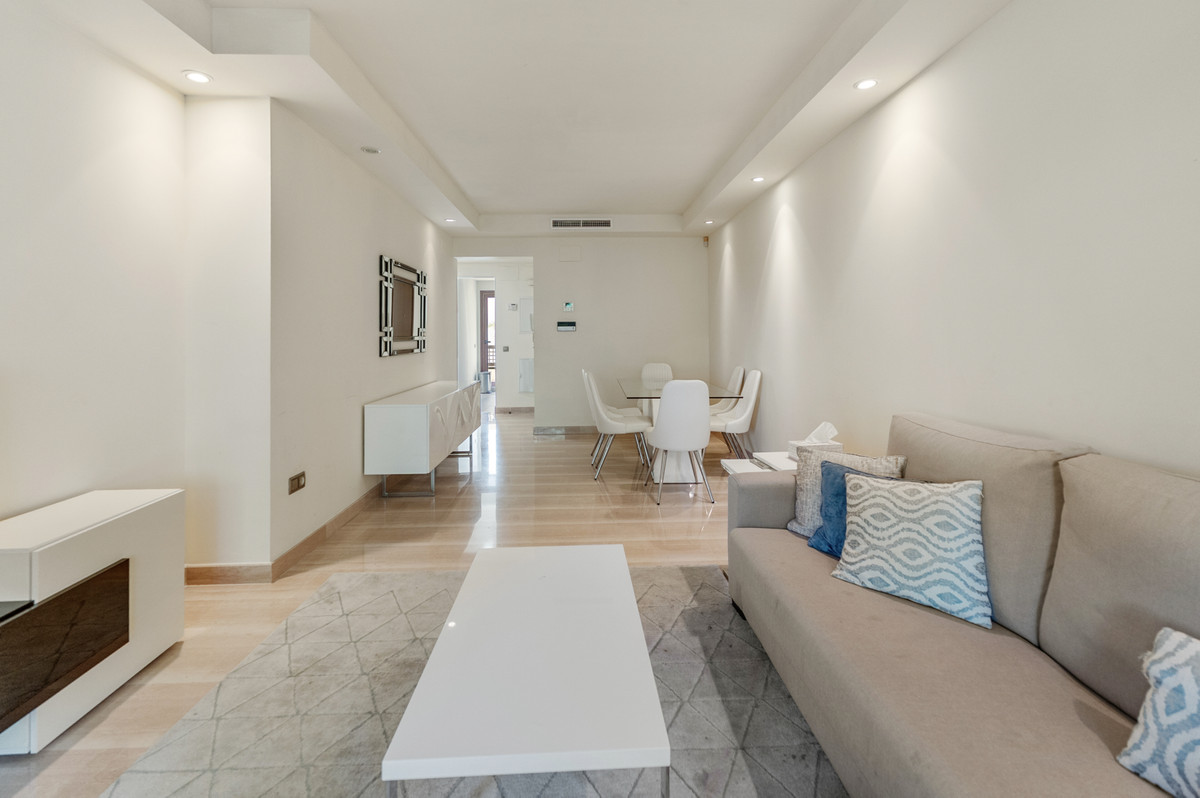 Middle Floor Apartment bilde 11