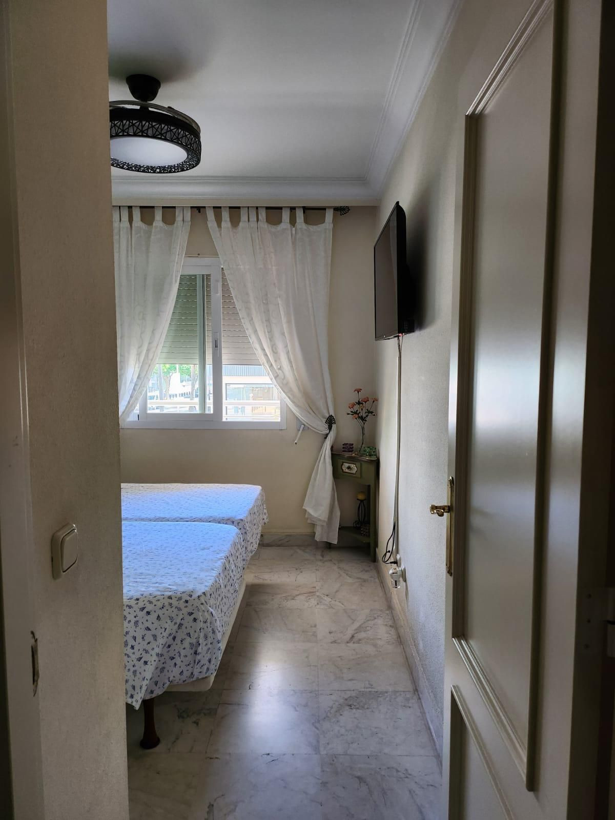 Middle Floor Apartment bilde 17