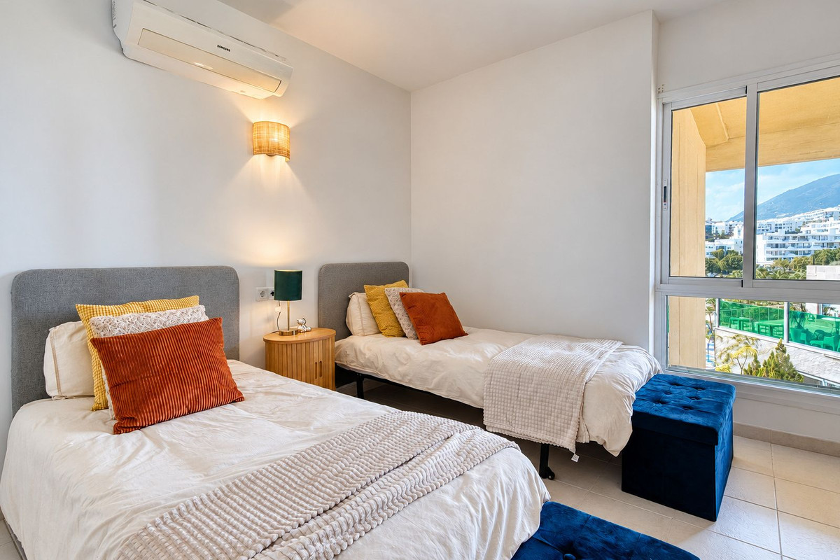 Middle Floor Apartment bilde 26