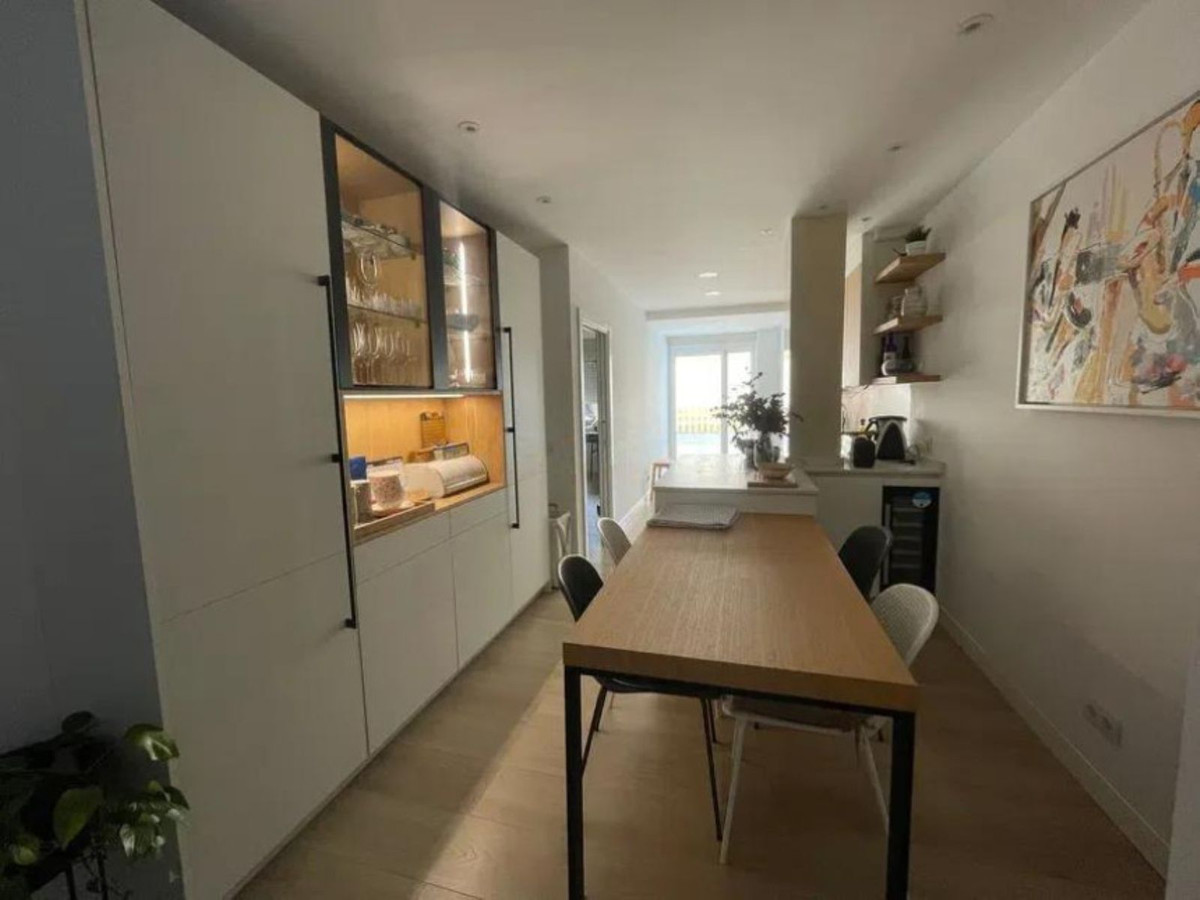Middle Floor Apartment bilde 24
