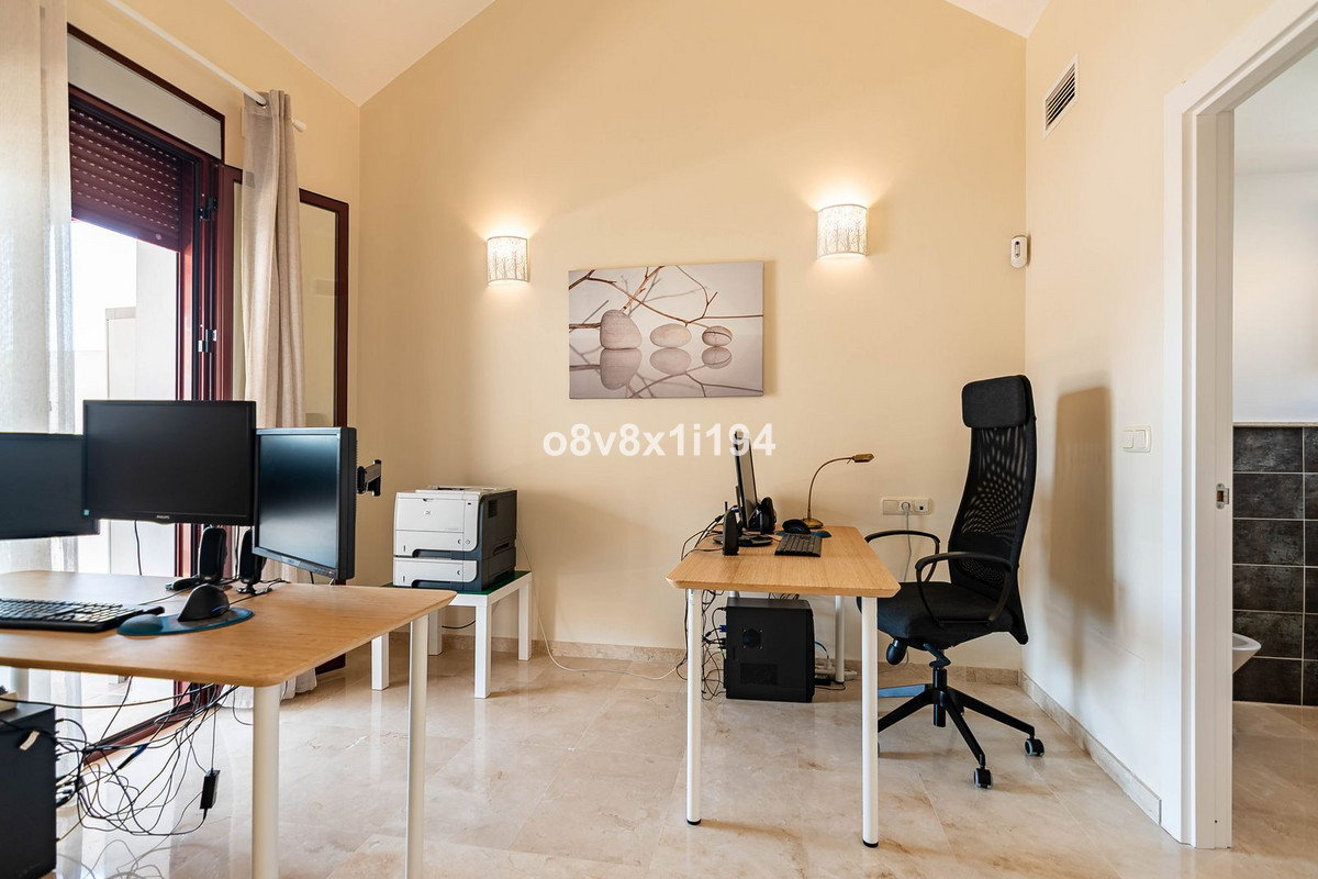 Semi-Detached House bilde 27