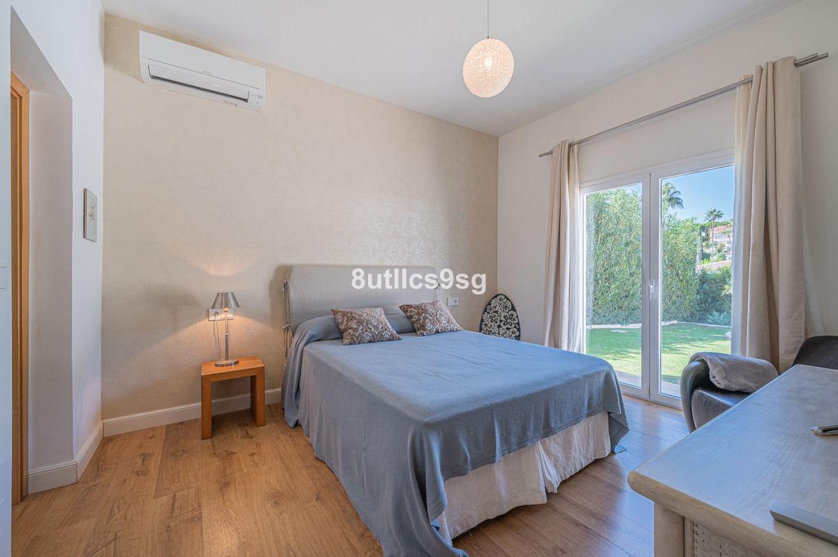 Detached Villa bilde 39
